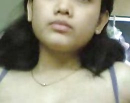 nuoren tytön sukat saa hyväili vanha mies