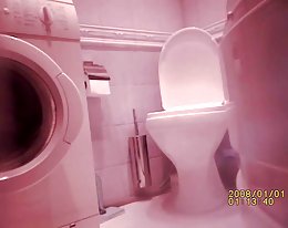 Hän omistaa kukko - hos