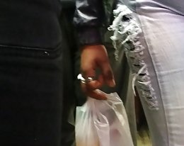 Mummo saa munaa hänen toyboy