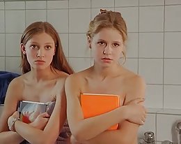Julia ann ja raylene suuri kielen suudella
