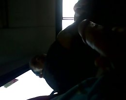 kaksinkertainen peräaukon ja emättimen