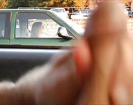 valtava Jaakko on kyytiä hänen poika ystävä