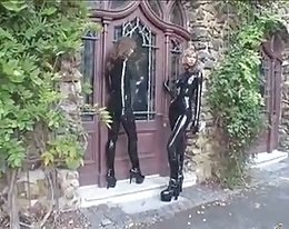 likainen äiti niellä spermaa