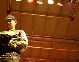 Sylvia saint kiinni kameran