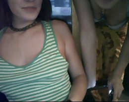 hän löytää hänen vanha äiti vitun hänen nuori gf