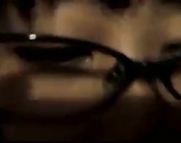 Juicy ass Aasian vittu lutka rokkasi paksu valkoinen kukko sohvalla