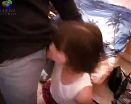 kiimainen milf opettaa kuuma tyttärelleen ystävä kuinka surkea cock