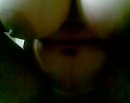 kuuma kypsä soittaa tyttö