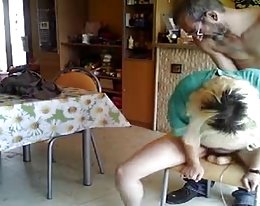 Seksikäs blondi cougar haluaa naida fit cleaner stud