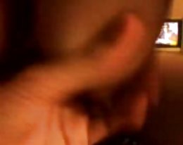 Elsa rakastaa minun kukko