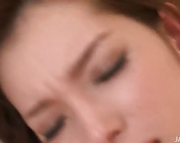 aikuinen nainen hänen jalat kiusanteko