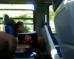 kypsä british kotiäiti on tuhma sohvalle