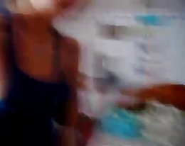 Granny cum tippuminen nenäänsä