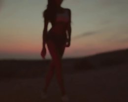 Holly Halston solo