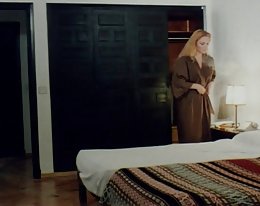 Pieni tyttö suuri naturals 2